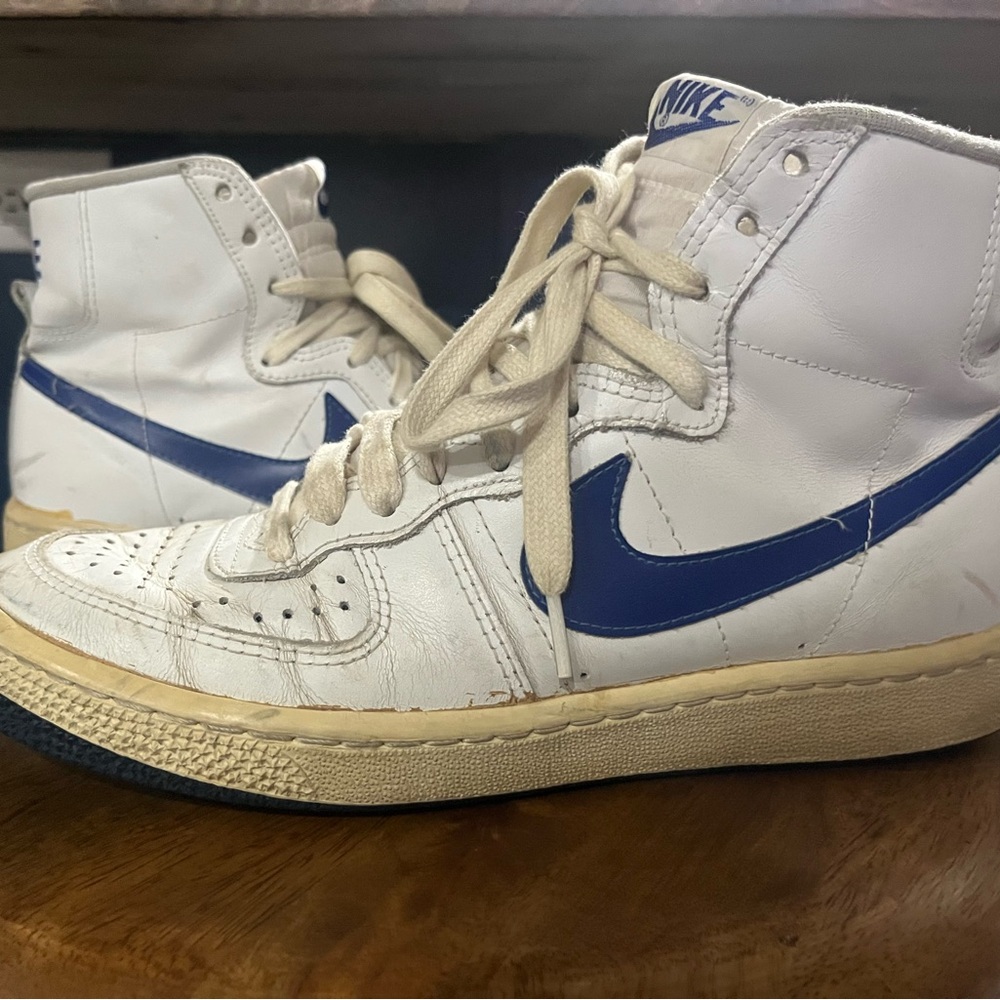 Nike “Legend” High top sneakers - White and Blue 8.5